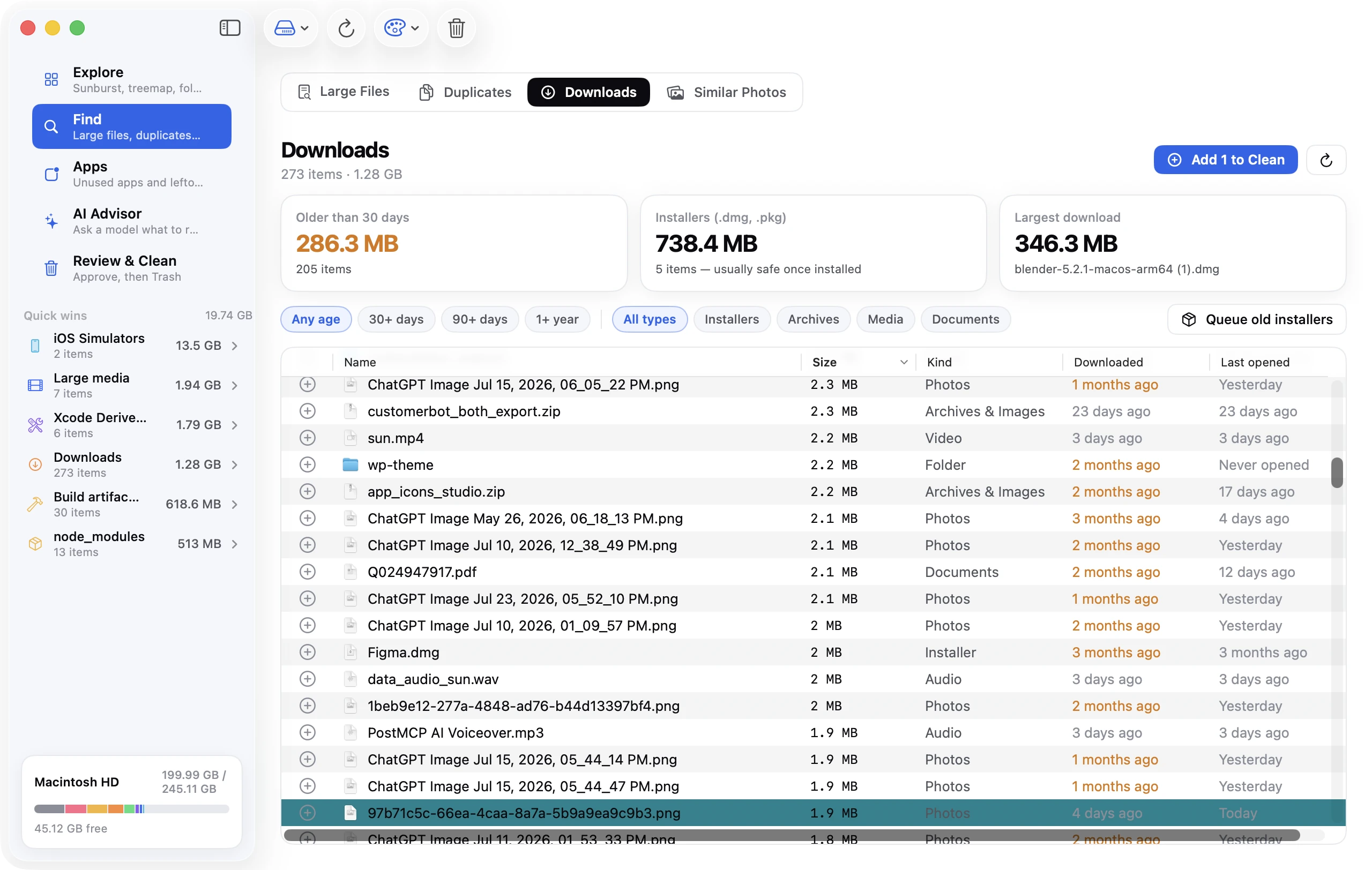 Downloads: files older than 30 days, installers and the largest download summarised, with filters by age and type.